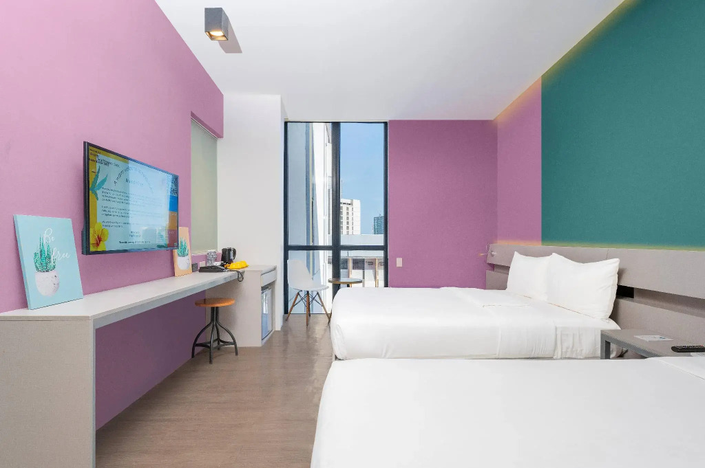 Yello! Hotel