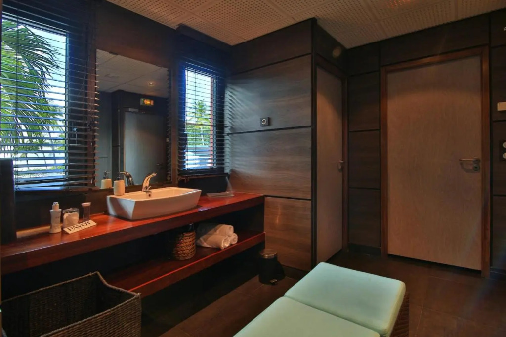 La Creole Beach Hotel & Spa