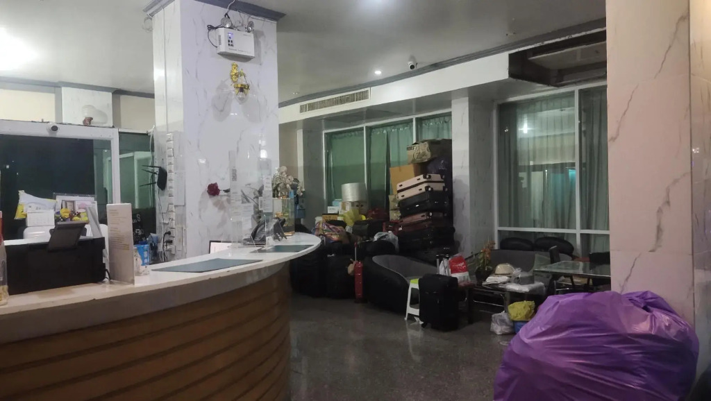 J TWO S Pratunam Hotel