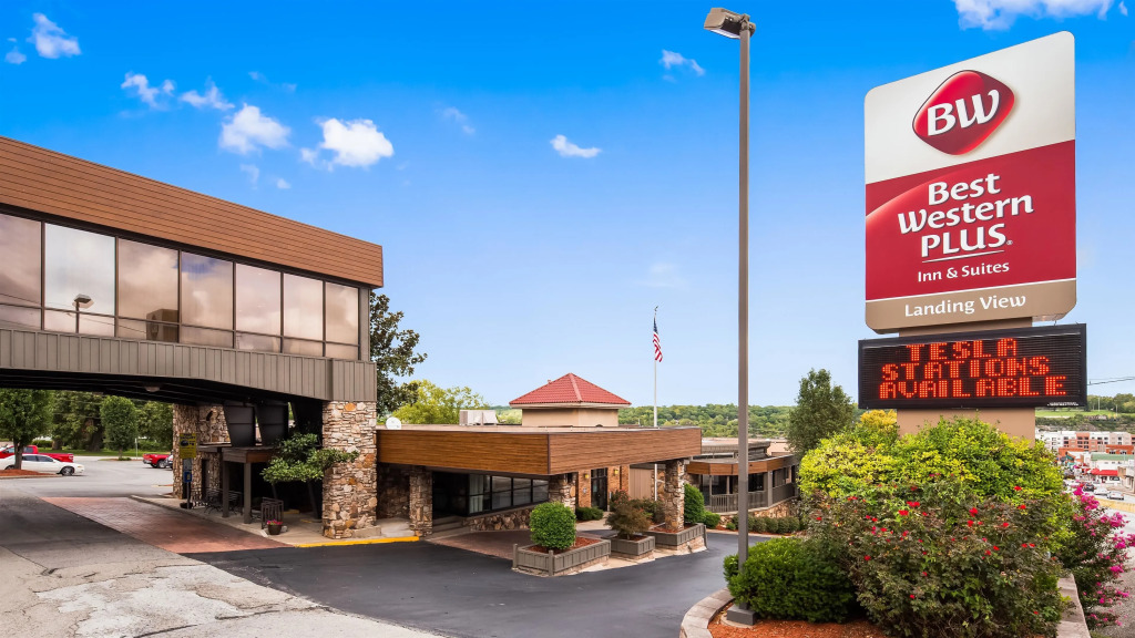 Best Western Plus Landing View Inn & Suites