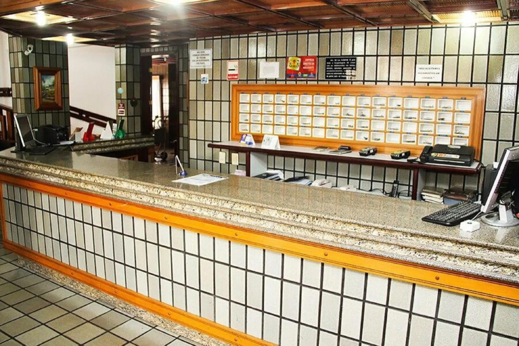 Shalako Hotel