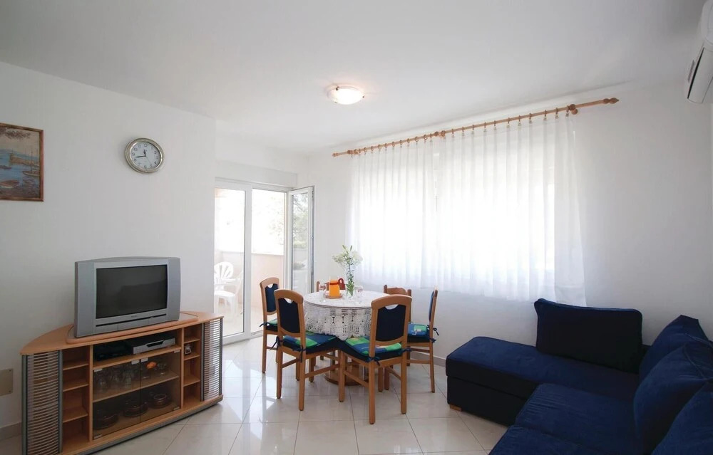 Nice Apartment in Medulin With 2 Bedrooms
