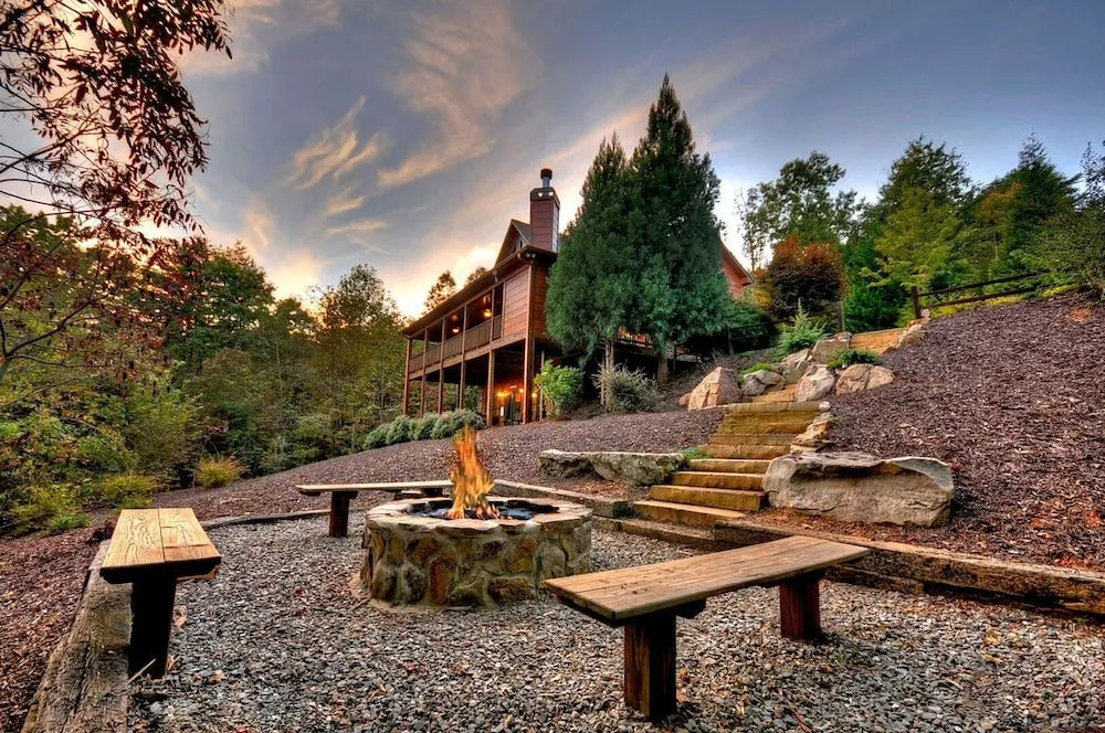 Aska Adventure Lodge by Escape to Blue Ridge