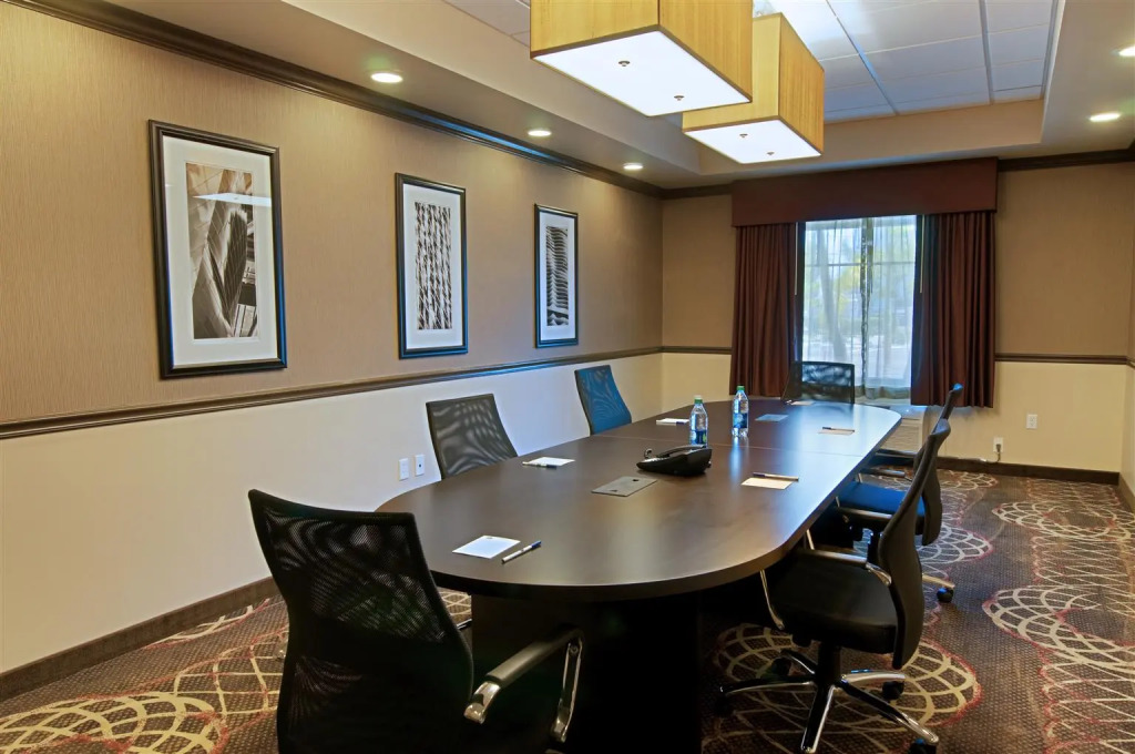 Best Western Plus Miami Airport North Hotel & Suites