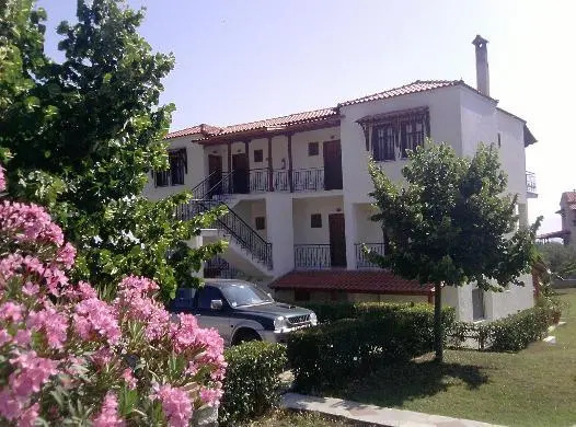 Kiparissis Apartments