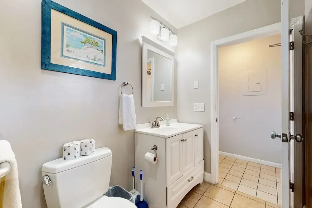 Sandbar Inn - Dog Friendly