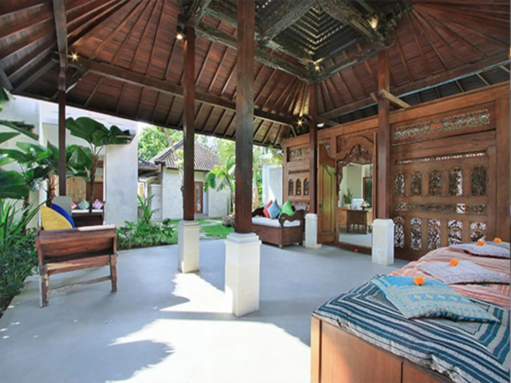Tapa Tepi Kali Canggu
