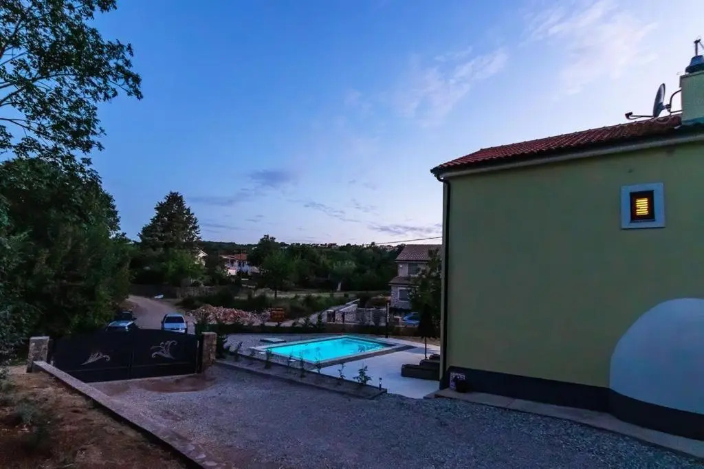 Villa Holiday Home Tos