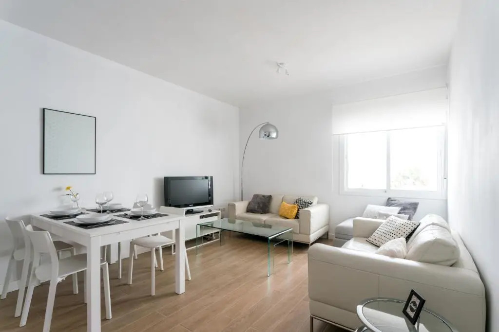 TRIANA 3 Bedrooms & 2 bath Parking Included