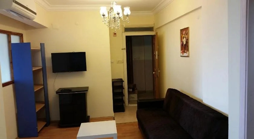 Ipek Apart