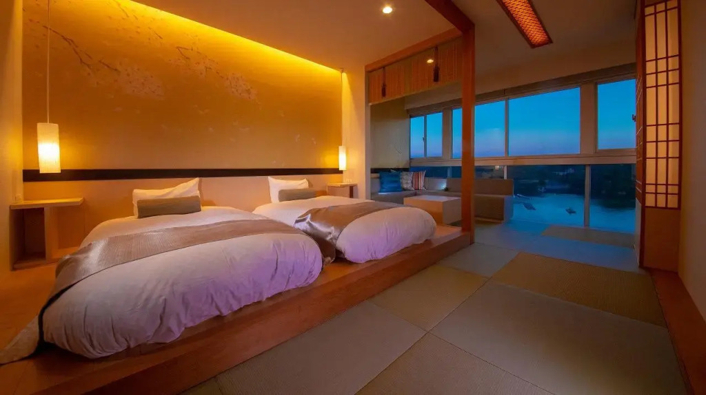 Toba Grand Hotel