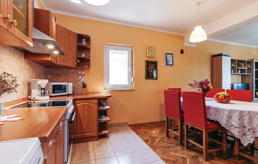 Stunning Apartment in Rovanjska With 3 Bedrooms and Wifi