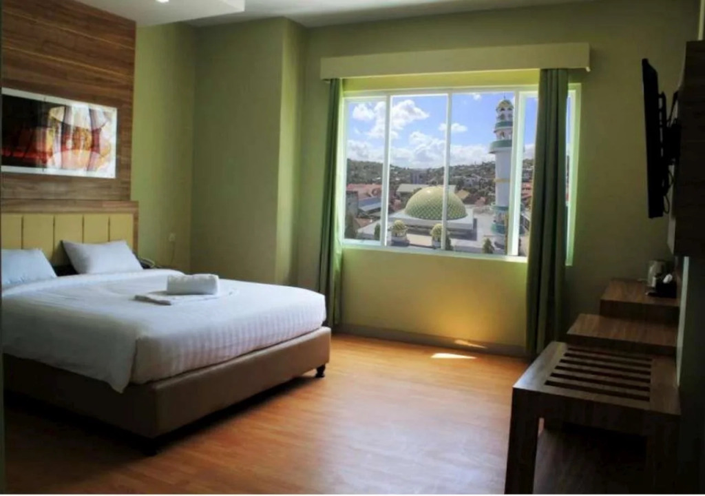 Pare Beach Hotel