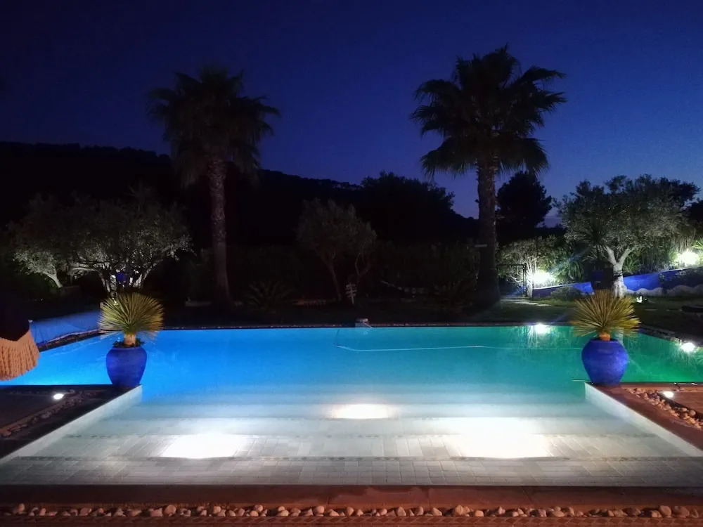 location Villa avec piscine chauffée