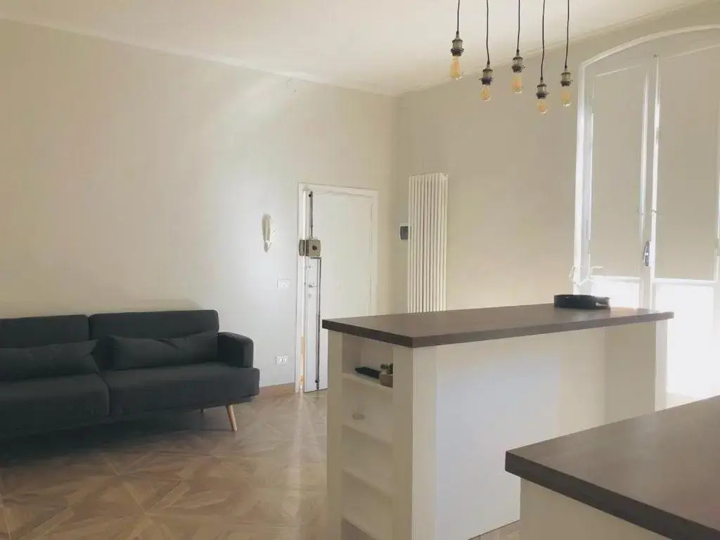 Sciri Suite #1