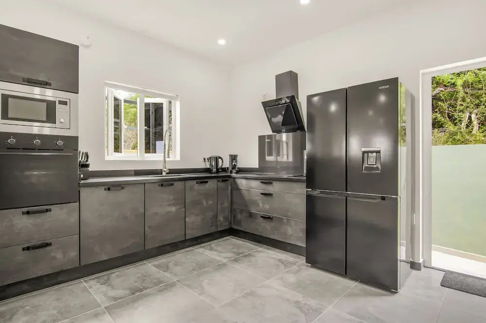 Modern 3-bed Apartment in Papaya Resort Curacao