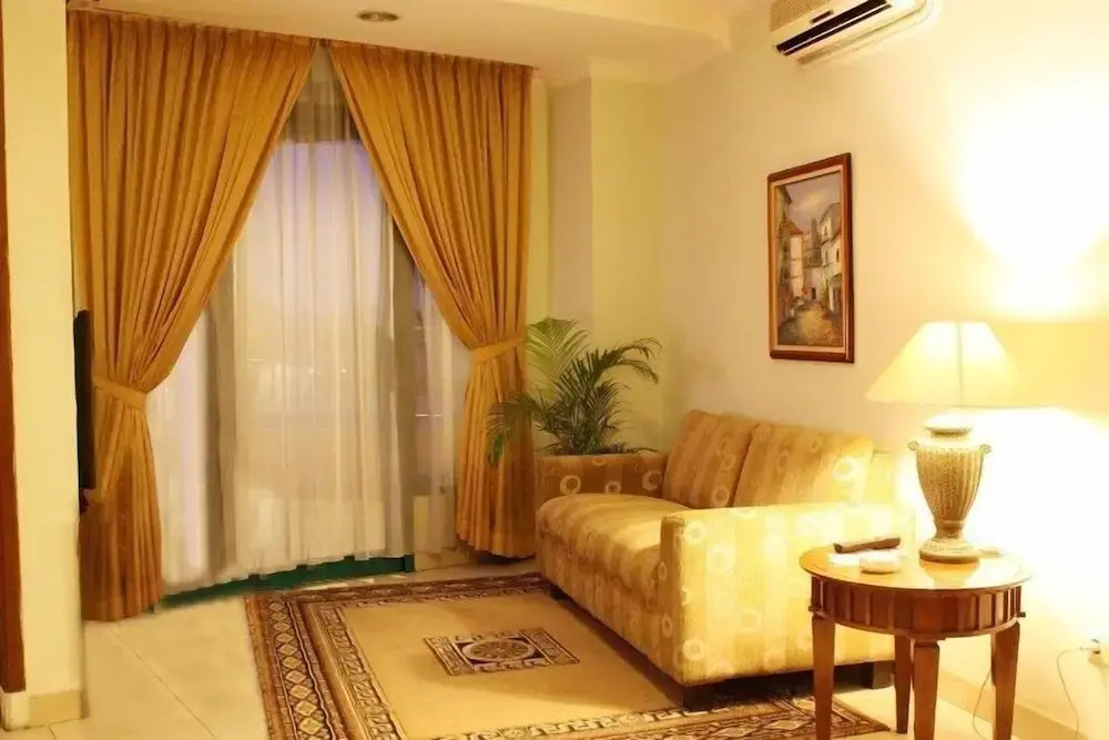 Travellers Suites
