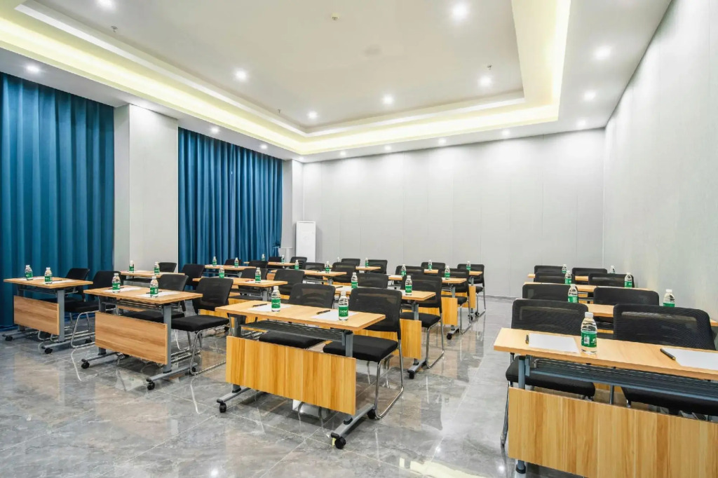 Xinyuan Hot Spring Hotel