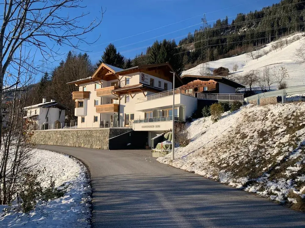 Apartment With Alpine Views