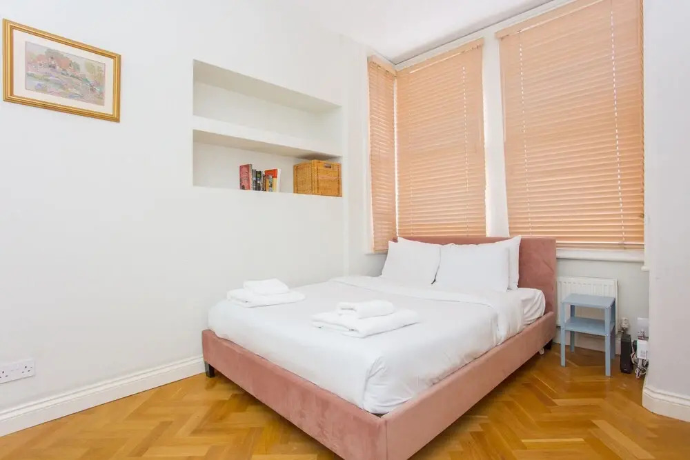Chic Family-friendly 2 Bedroom Apartment in Clapham Common