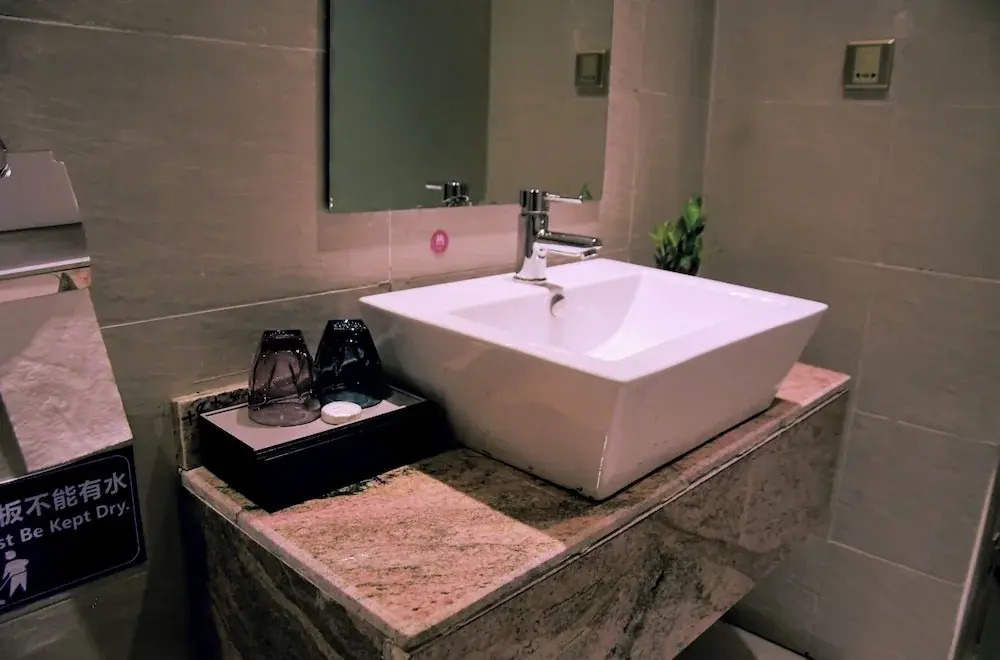 Wealth Hotel