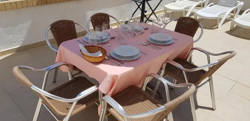 Apartamentos Danesp-Playa de les Amplaries Marina Dor- Frontales al Mar