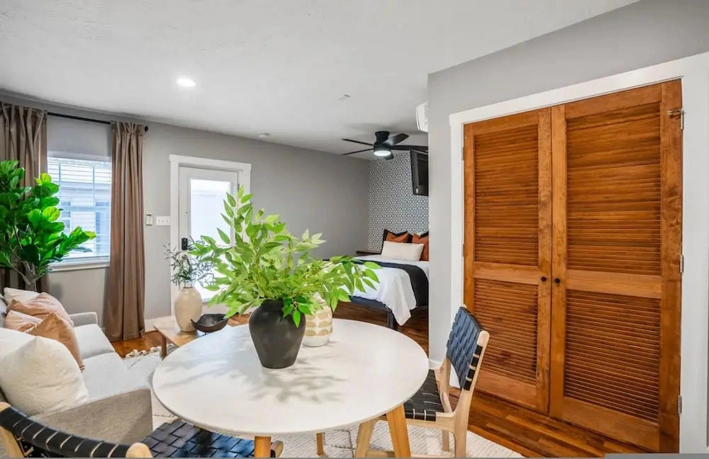 Quiet Studio Minutes From Downtown Houston
