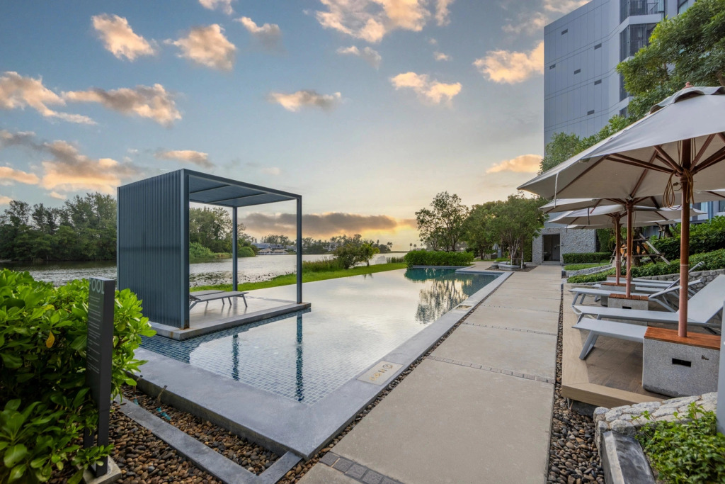 Апарт-отель Cassia Phuket Bang Tao by Tropiclook