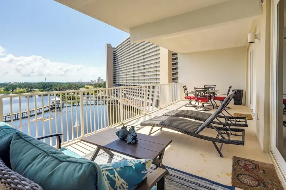 PCB Vacation Rental w/ Balcony & Beach Access!