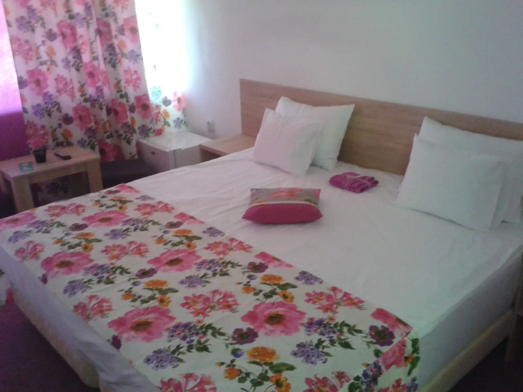 Hotel Semiramis