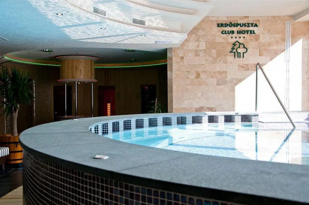 Erdőspuszta Club Hotel