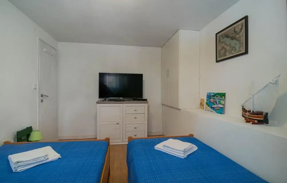 Nice Home in Povlja With 2 Bedrooms and Wifi