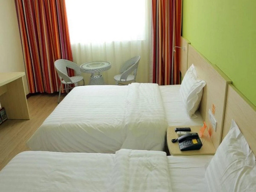 7 Days Inn