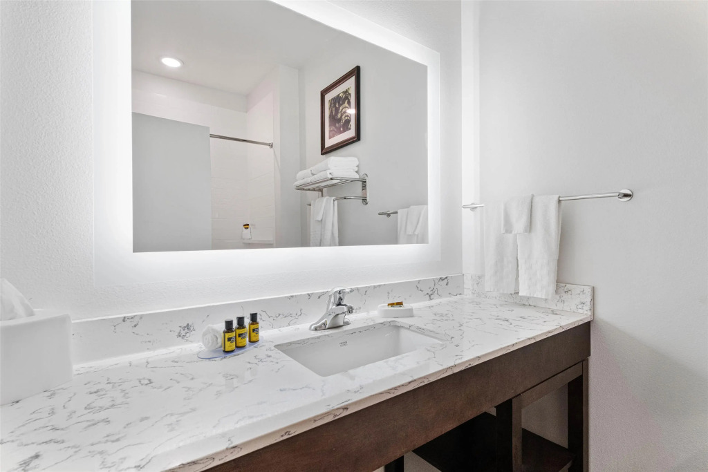 Best Western Plus New Richmond Inn & Suites
