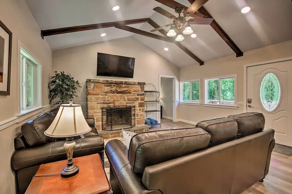 Hike, Hunt & Unwind: Cozy Cabin Near Hersheypark