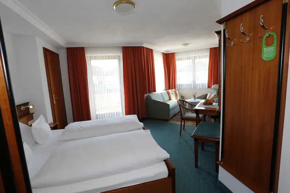Hotel Edelweiss