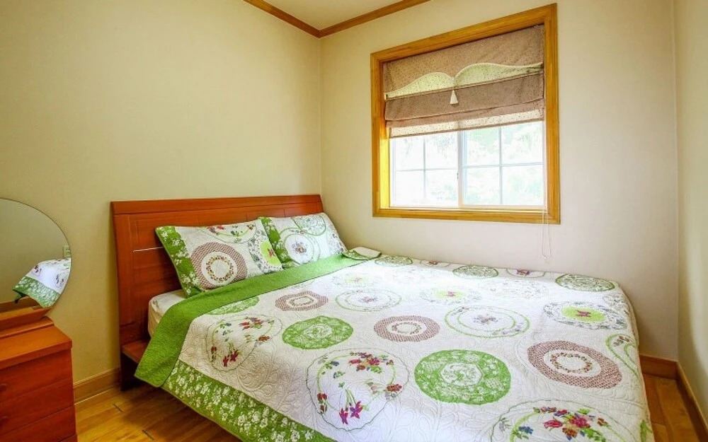 Taean Sky Lake Pension