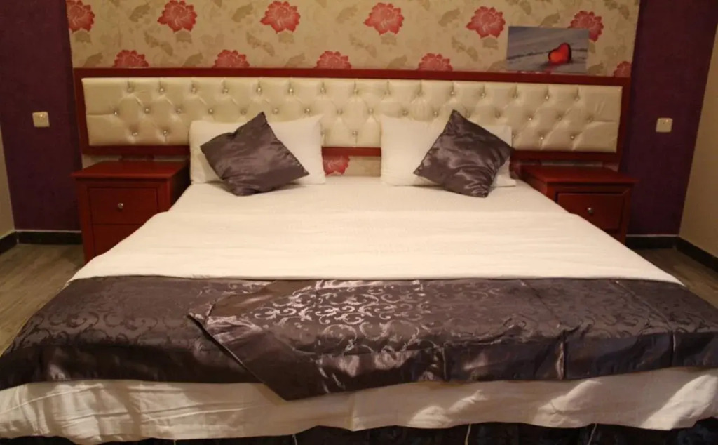 My Home Gold Hotel Suites