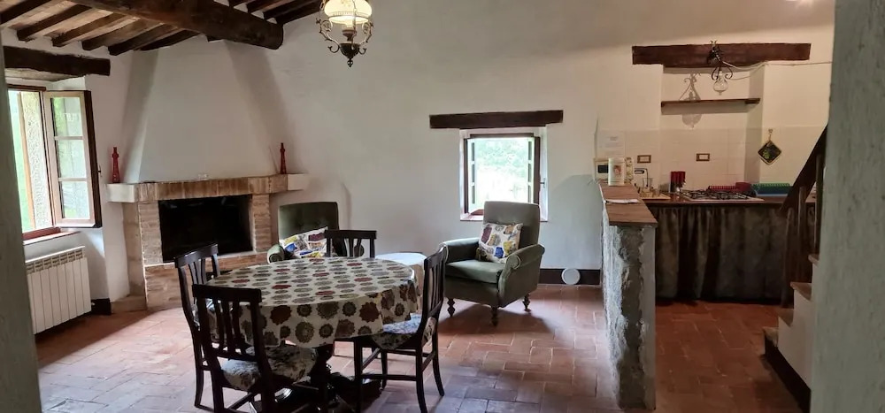 View of Monte Amiata for 3 guests Agriturismo La Piaggia - Vivo dOrcia
