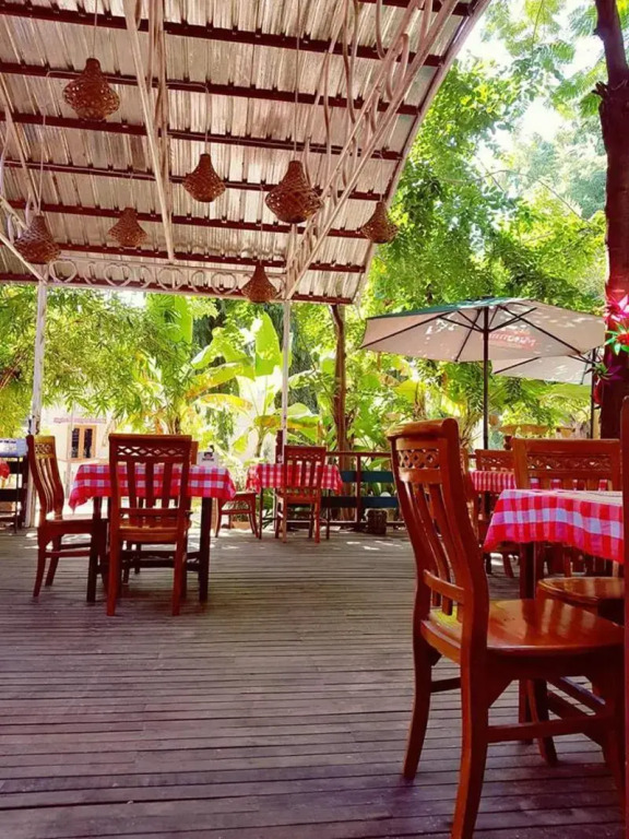 Kyaw Hotel