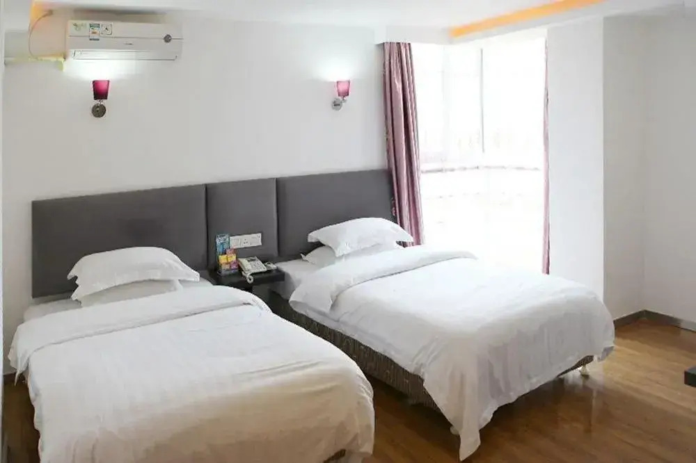 Zhuhai Creative Holiday Hotel