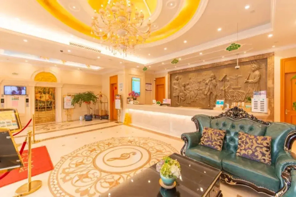 Vienna Hotel (Shanghai Songjiang Mall Miaoqian Street)