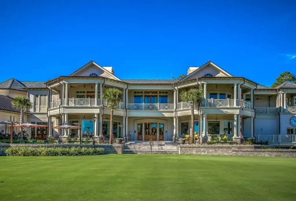 19 Mizzenmast 3 BR Harbourtown Sea Pines