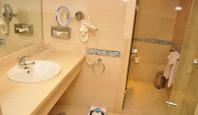 Al Nabila Grand Bay Resort