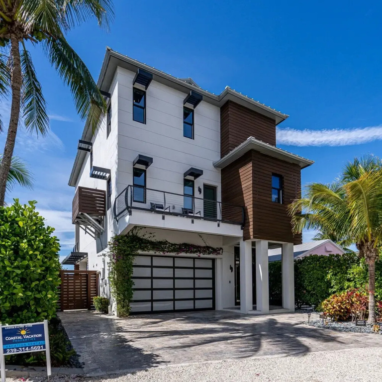 61 Delmar - Once Upon A Tide by Coastal Vacation Properties