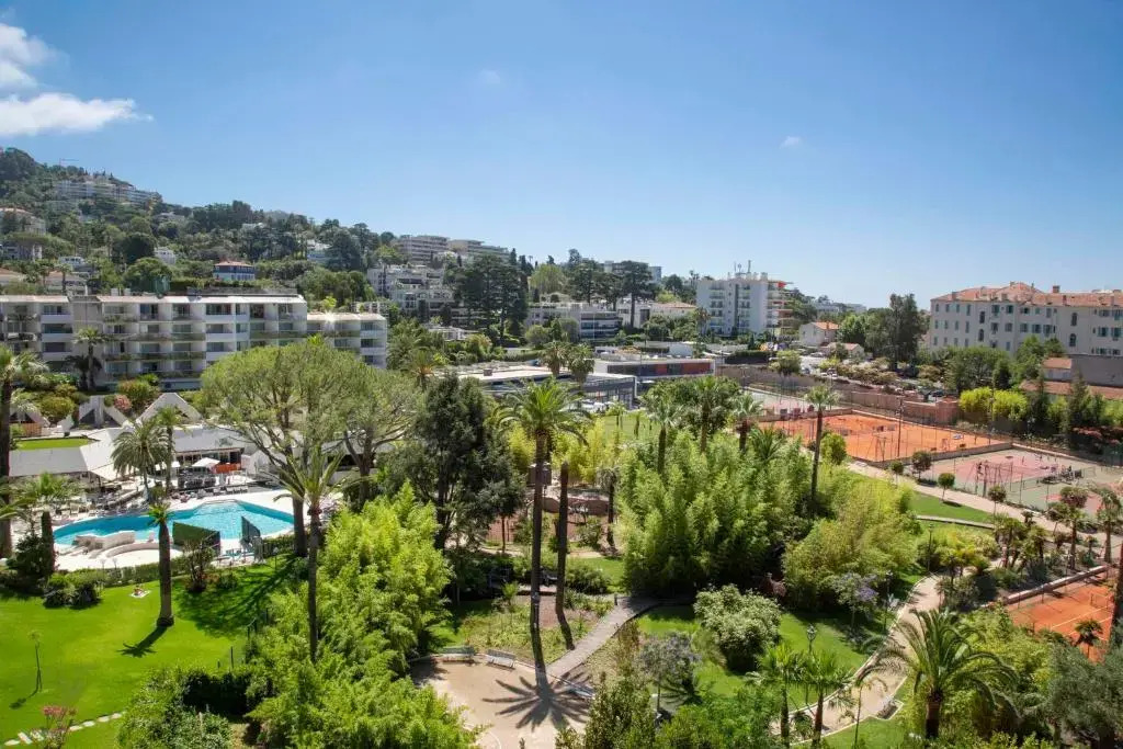 Fully equipped appartment 105 m2 clear view on the sea and californie hills