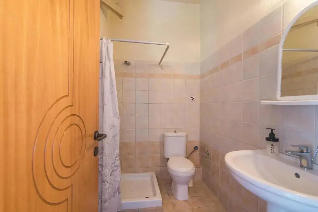 Aleka Apartment 5