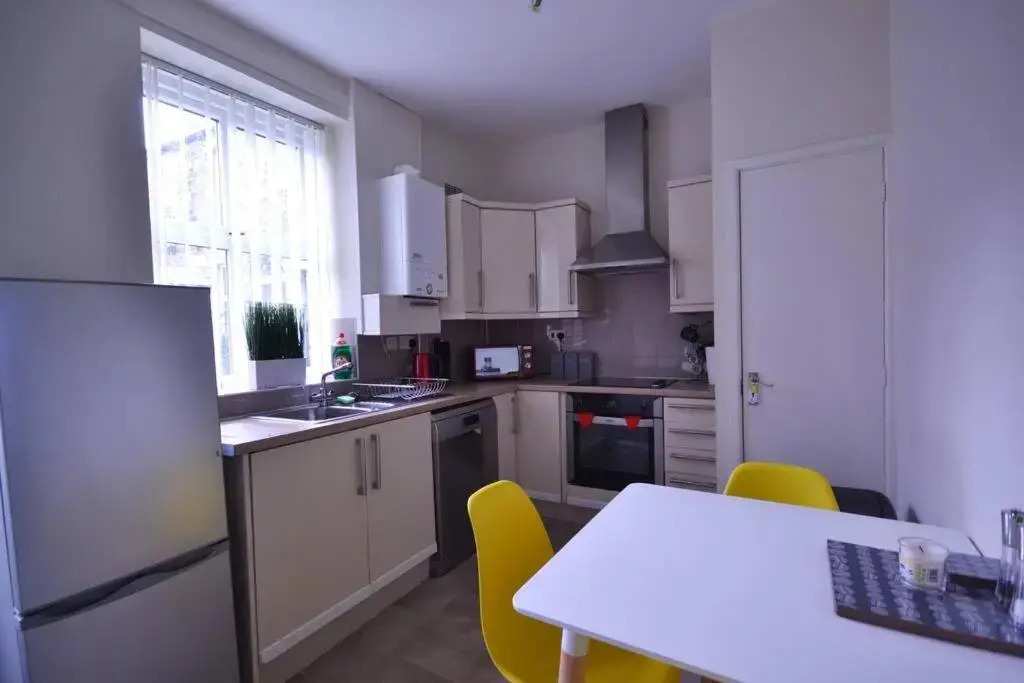 * Glossop Retreat * 3 Dbl Bed House*