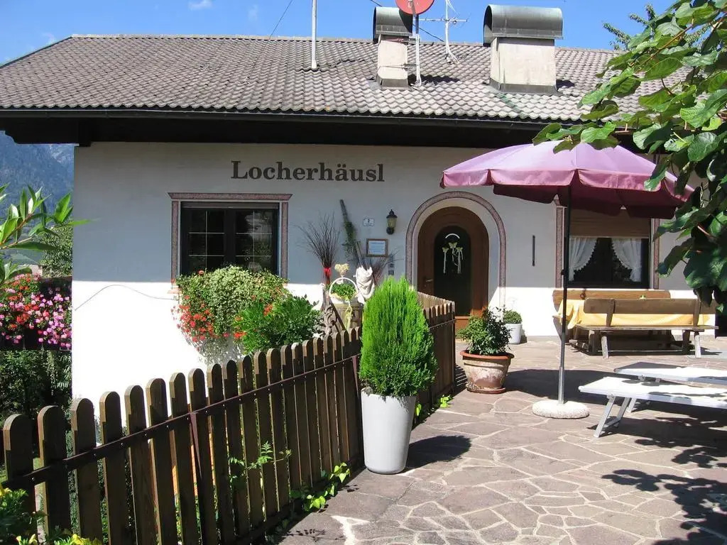 Locherhäusl