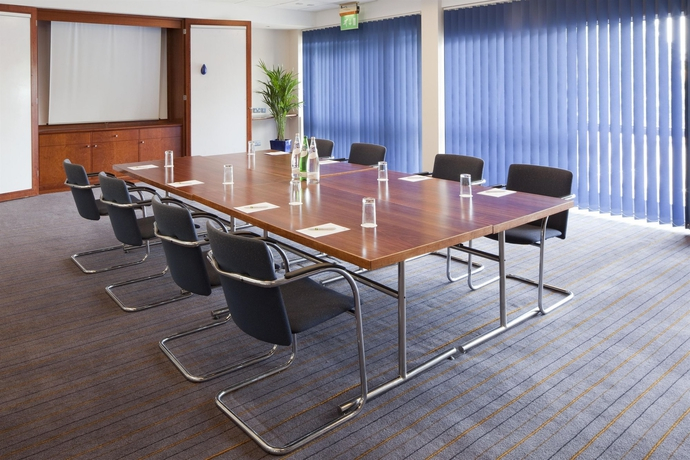 Holiday Inn Luton South M1, JCT.9